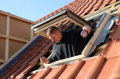 Pose de fenêtres de toit Velux à Thodure